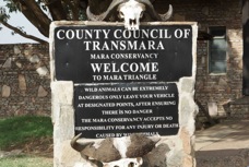 03j Masai Mara sign 9417